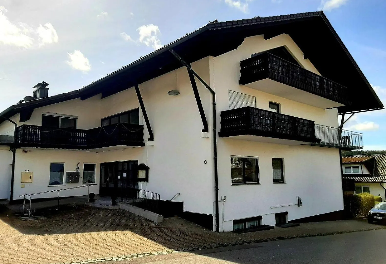 Haus Naturenergie contacts